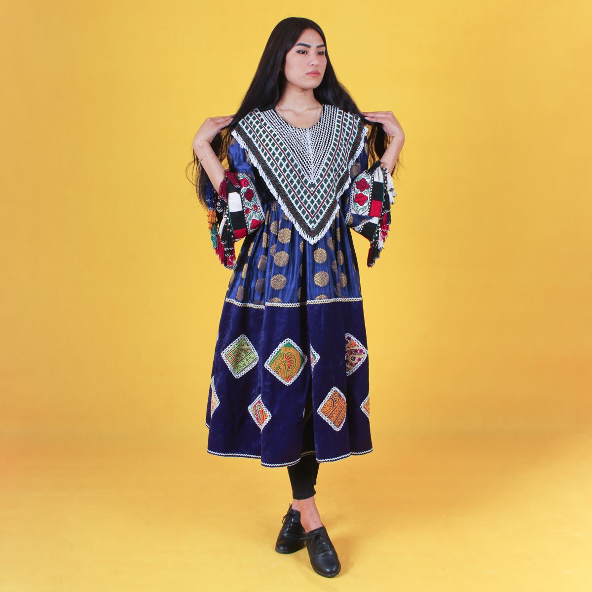 Afghan Beautiful Traditional Wedding Clothes | Handmade Gande Afghani